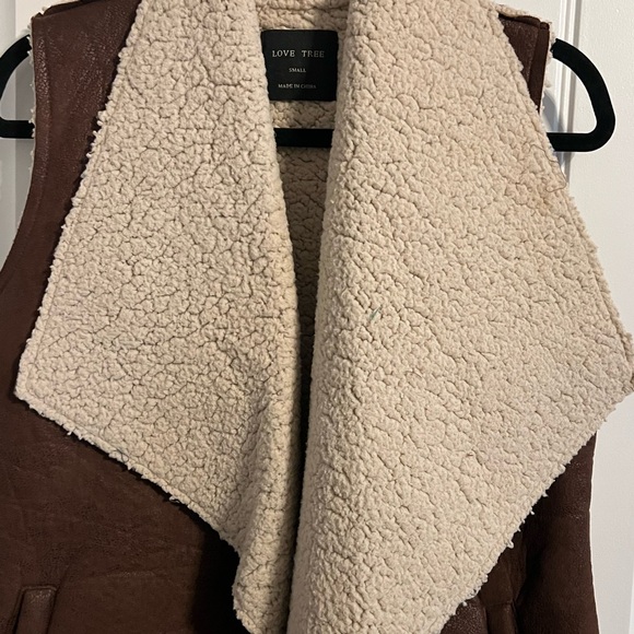 #3099. Love Tree Women's Brown Faux Suede & Sherpa Western Vest. Size S - Picture 3 of 9
